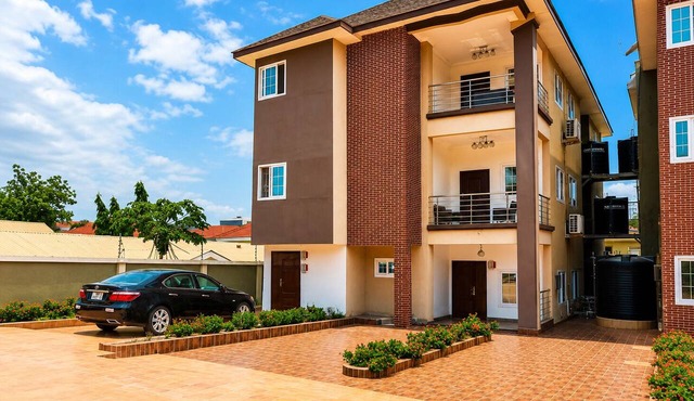 Cozy 2-bedroom apartment in marvelous Accra with AC in Accra