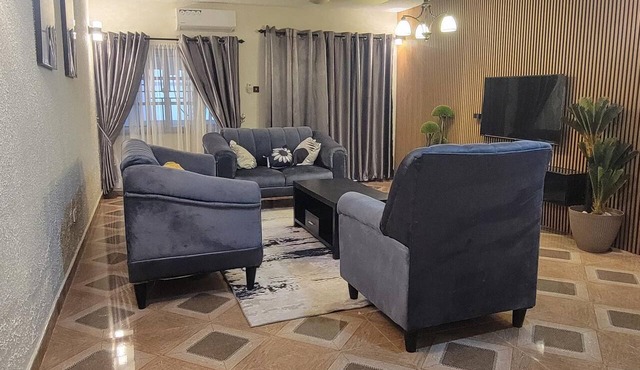 Cozy 2BR house near Knust. The Willows in Kumasi