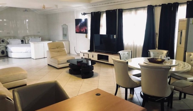 Crislord Palace Hotel