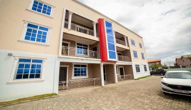 CZECH HOUSE - furnished 2 or 3 bdrm apt in Accra in Accra