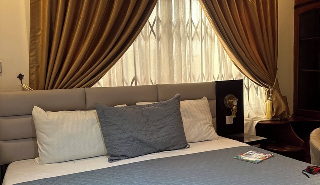 D Barfi Executive Lodge