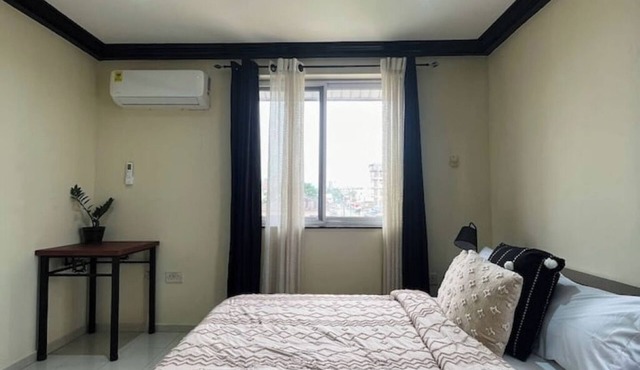 Ebony & Ivory Suite