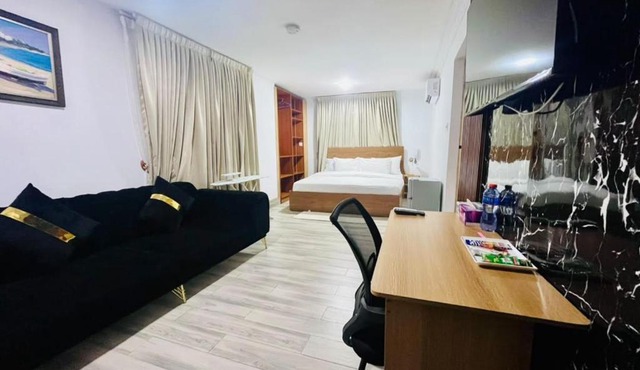 EK's Peak in Kumasi