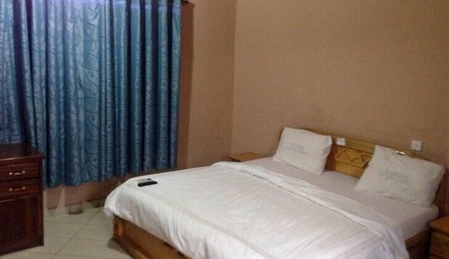 His Royal Vico Hotel in Awoshie