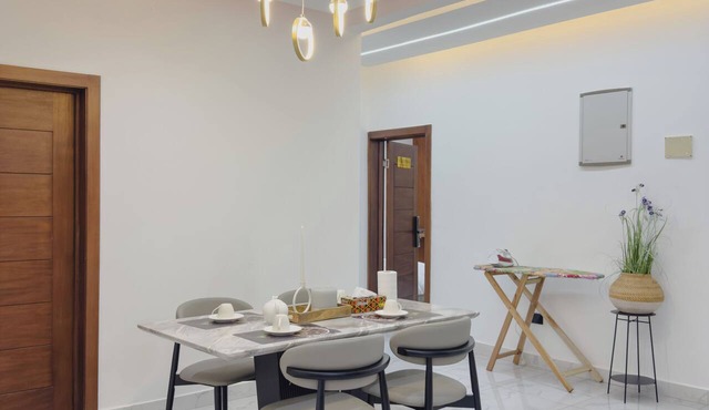 Horizon Apartment at THE HIDDEN DOMUS, Spacious, Peaceful, at Trasacco Accra in Accra
