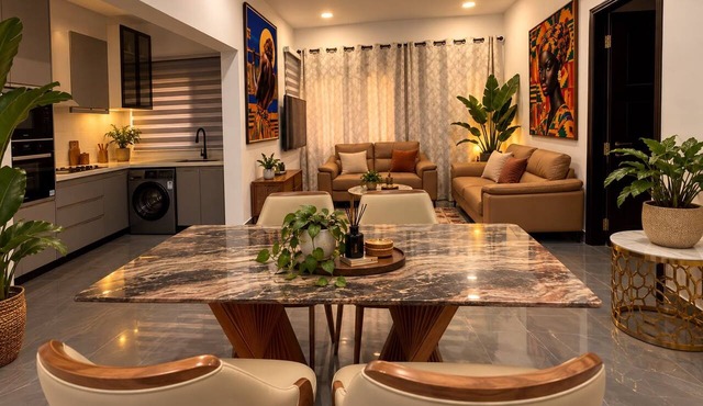 Kente Suite 2BR apartment with AC in Adenta in Adenta Municipality