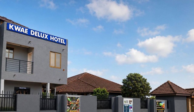 Kwae Delux Hotel in Mile 11