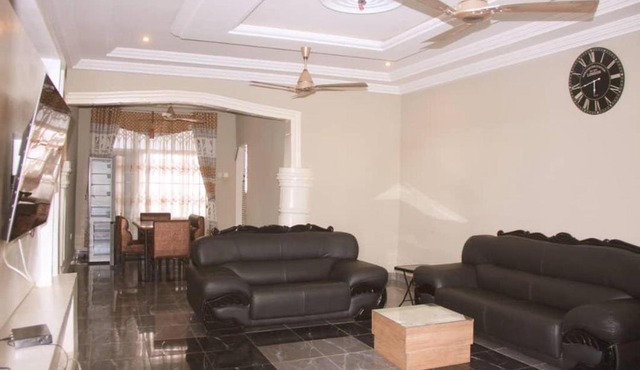 MaaKyere's Apartment