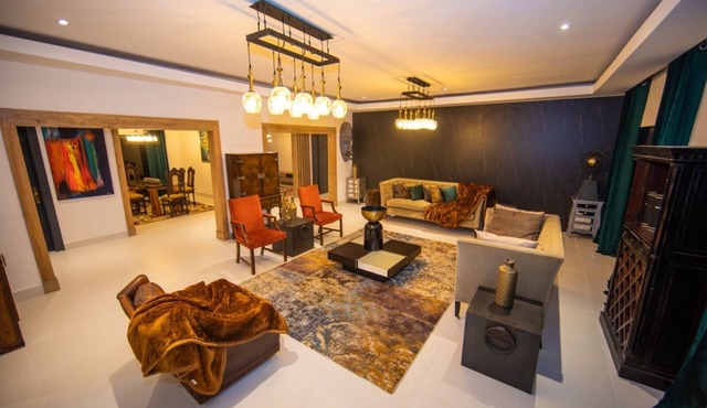 Magnificent 5 bedroom luxurious villa