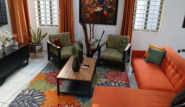 Modern 3 Bedroom En Suite Near Beach in Accra
