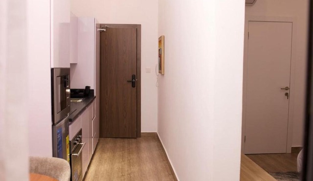 Modern Studio at Montgomery Golf Resort, Accra in Santeo