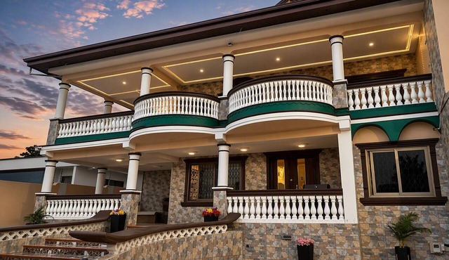 NaMaé Luxe STAY. RELAX. EXPERIENCE LUXURY. in Kumasi