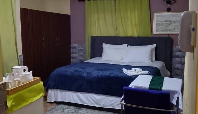Nana Adu's Guesthouse