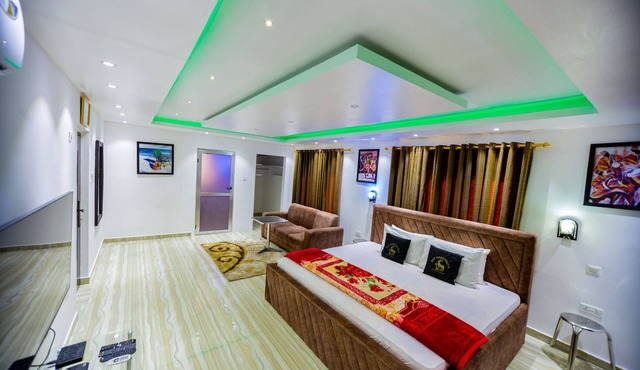 NAP APARTMENT HOTEL in Accra