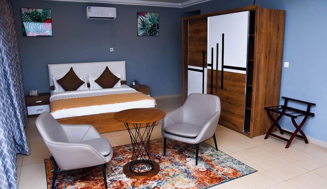 RB Park Hill Hotel