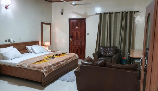 Royal Irenic Hotel