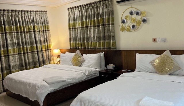 Selwilliam Hotel