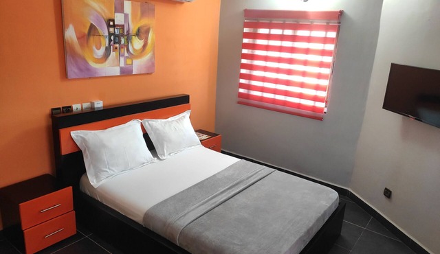 Standard Double Bed Bedroom in Lome Togo in Lomé