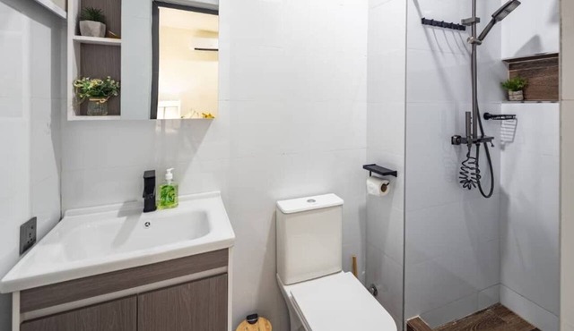 Studio Rooms Connects in Accra