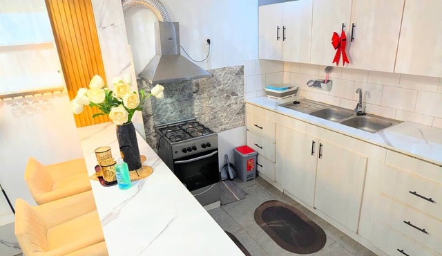 STYLE AND COMFORT IN THE HEART OF THE CITY in LOME