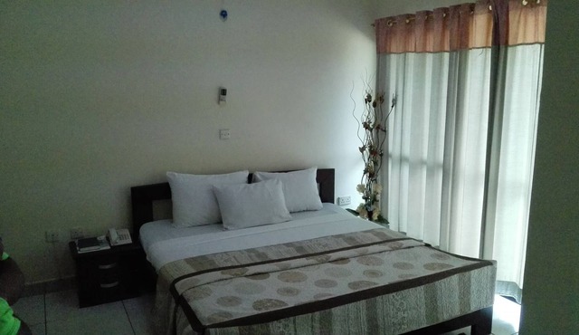 Ultimate Hotel