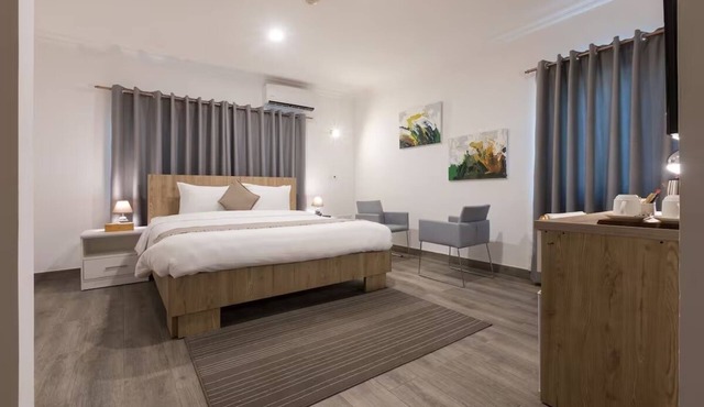 Villandro Residence