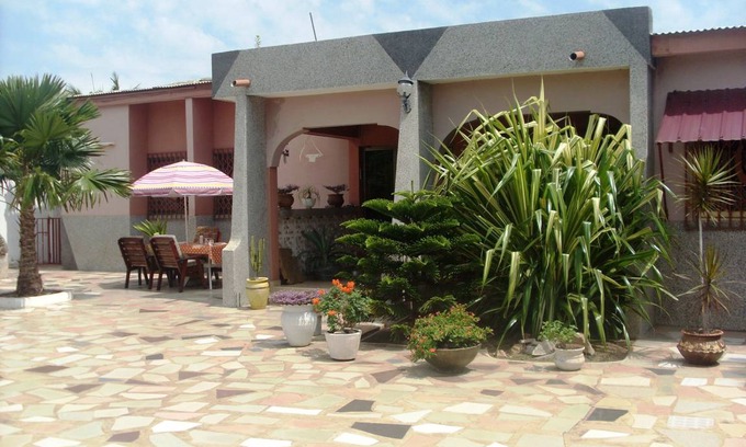 Teshie House | 150 m² Motel ∙ 1 bedroom ∙ 2 guests