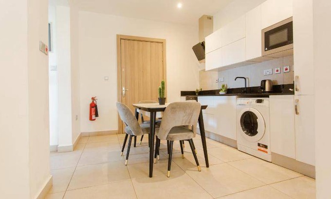 Labadi Apartment | 72 m² Apartment ∙ 3 bedrooms ∙ 6 guests