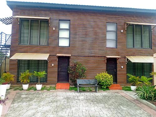 Osu Apartment | A Shipping Container Kule