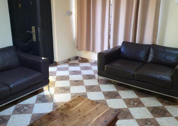 North Legon Apartment | FANTASTIC APARTMENT, TRAVELER AWARD WINNER 2024, 1 ensuite bedroom, WIFI, air condition, separate living room, 2 toilets, 2 walk in shower rooms, hot water, separate kitchen, restaurant, bar, garden, 24 hour security, 20 minutes airport, North Legon Accra