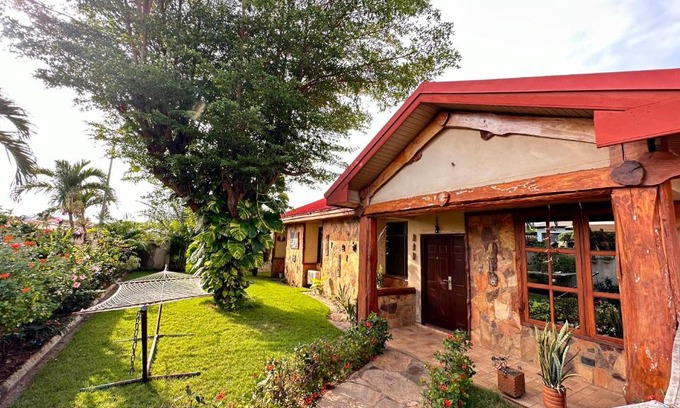 Nungua House | House with nice garden