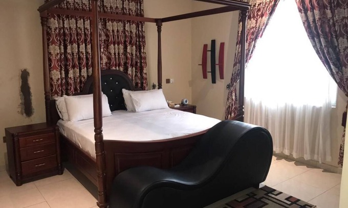 Teshie Apartment | Luxury 2 bedroom apartment near Airport