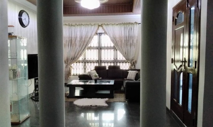 Teshie House | Omo Luxury Home/ Long & Short Stay