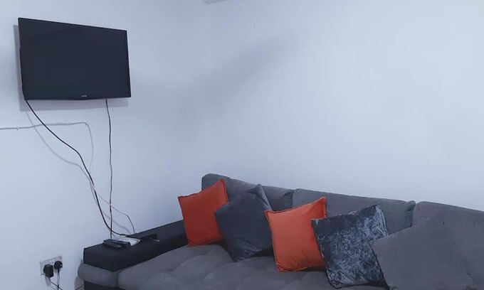 Tema Apartment | One-bedroom apartment for short stays.