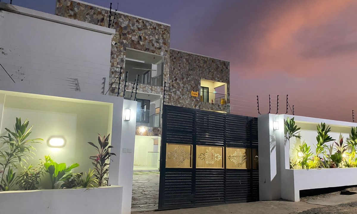 Aiyimensa Hotel | Post Ridge Hotel and Restaurant