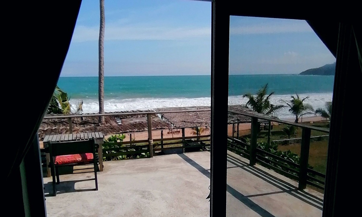Busua Hotel | Afro Beach Eco Resort