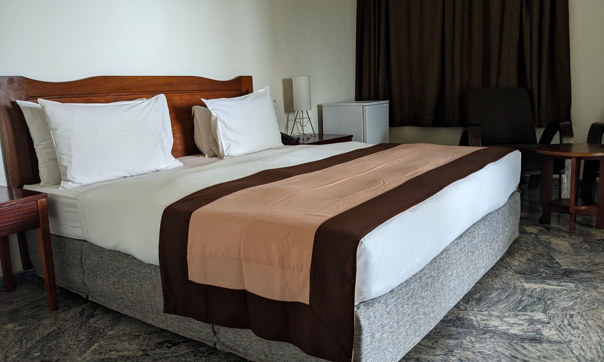 Lome Hotel | Veronica Guest House
