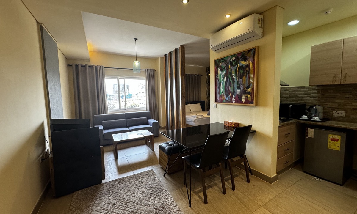 Osu Klottey Hotel | Roots Hotel Apartment
