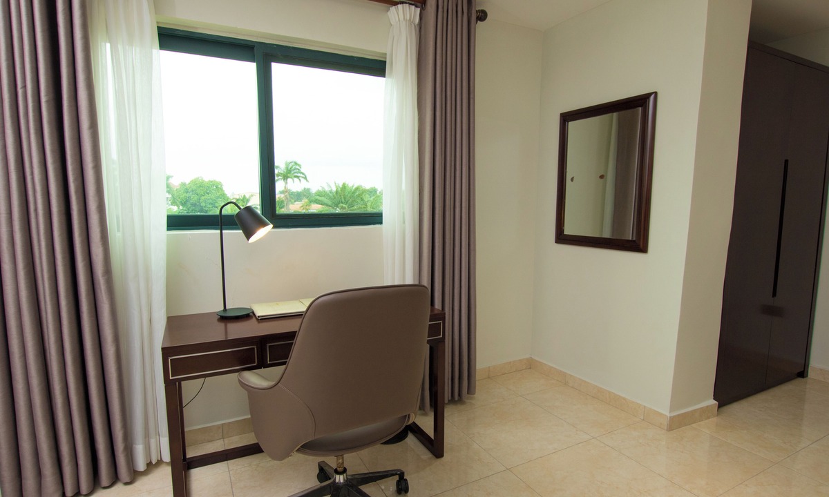 Tesano Hotel | Crystal Palm Hotel