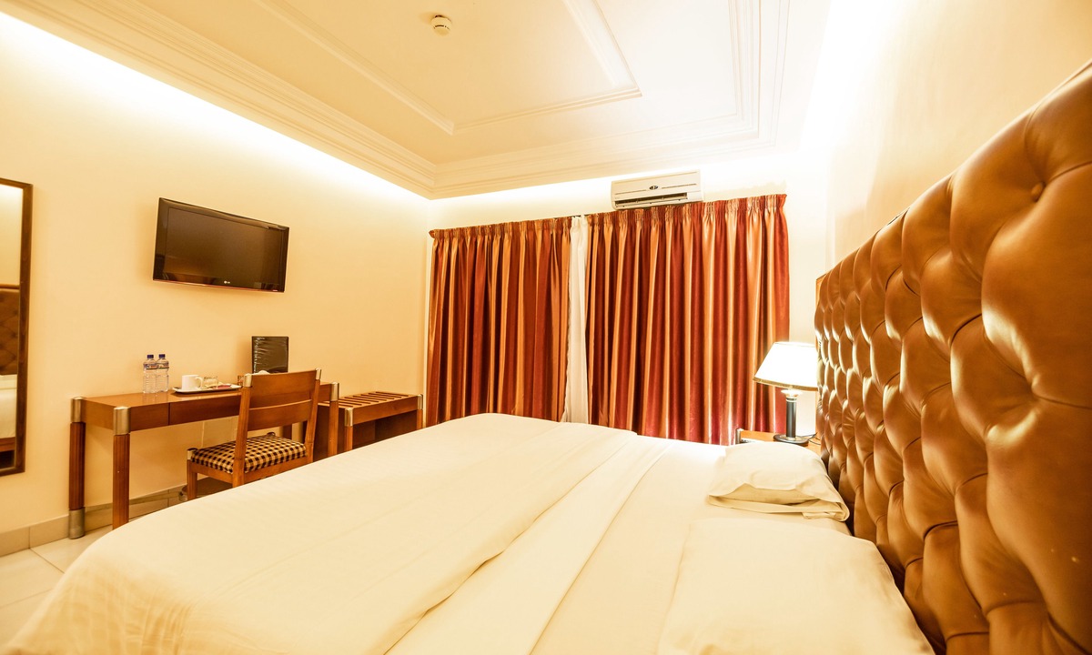 Lome Hotel | Bravia Eco Hotels