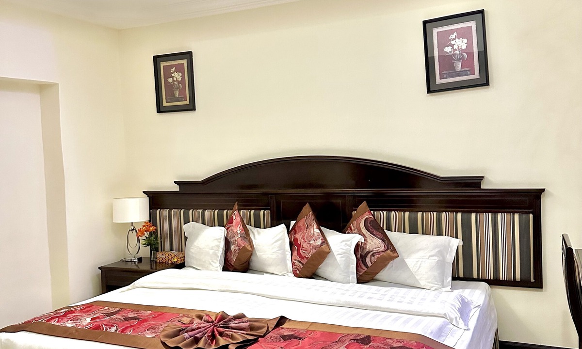 East Legon Hotel | Sonia Hotel