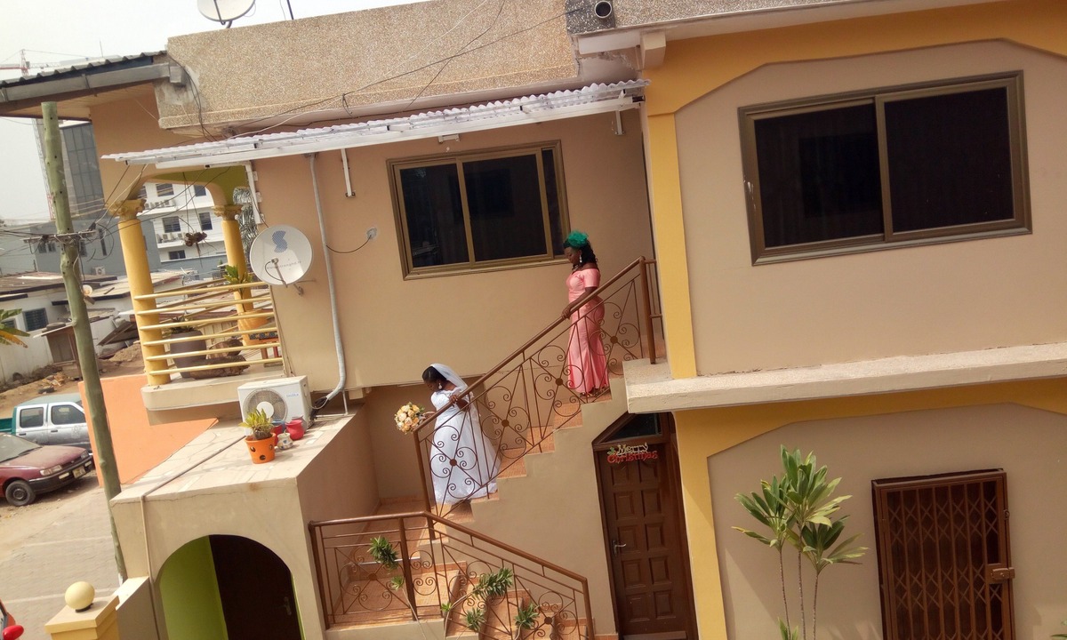 Labone Hostel | Feehi's Place - Hostel