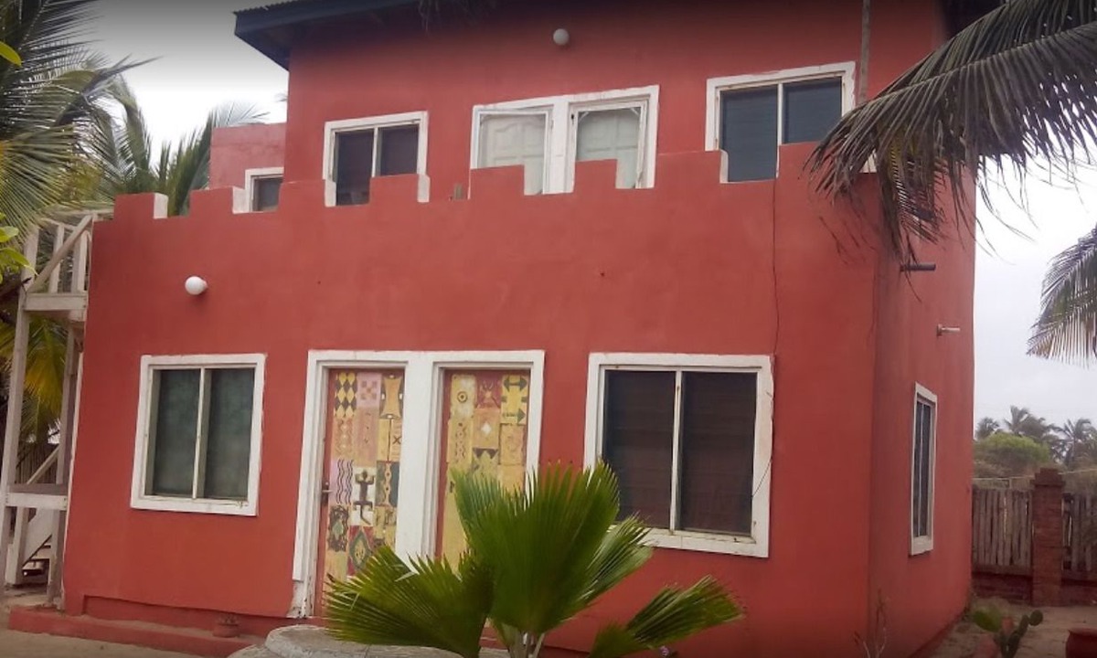 Ada Hostel | Dreamland Beach Resort - Hostel