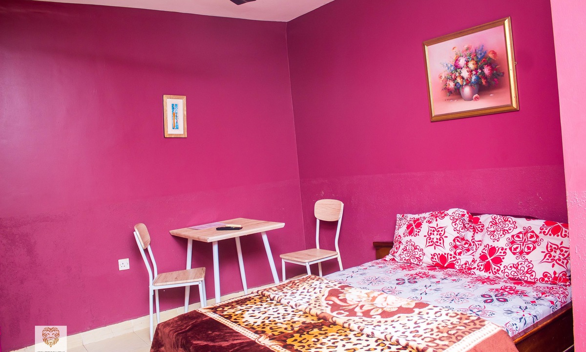 Nungua Central Cabin | Lexis Lodge