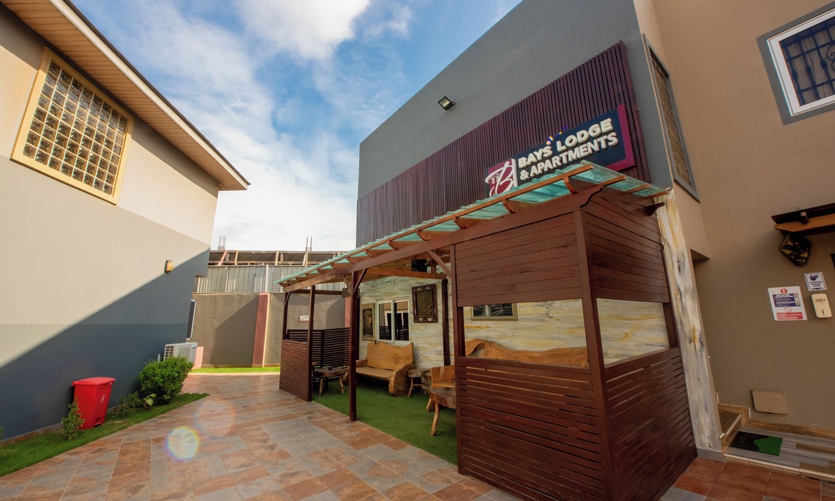 Teshie Hotel | Bays Luxury Lodge