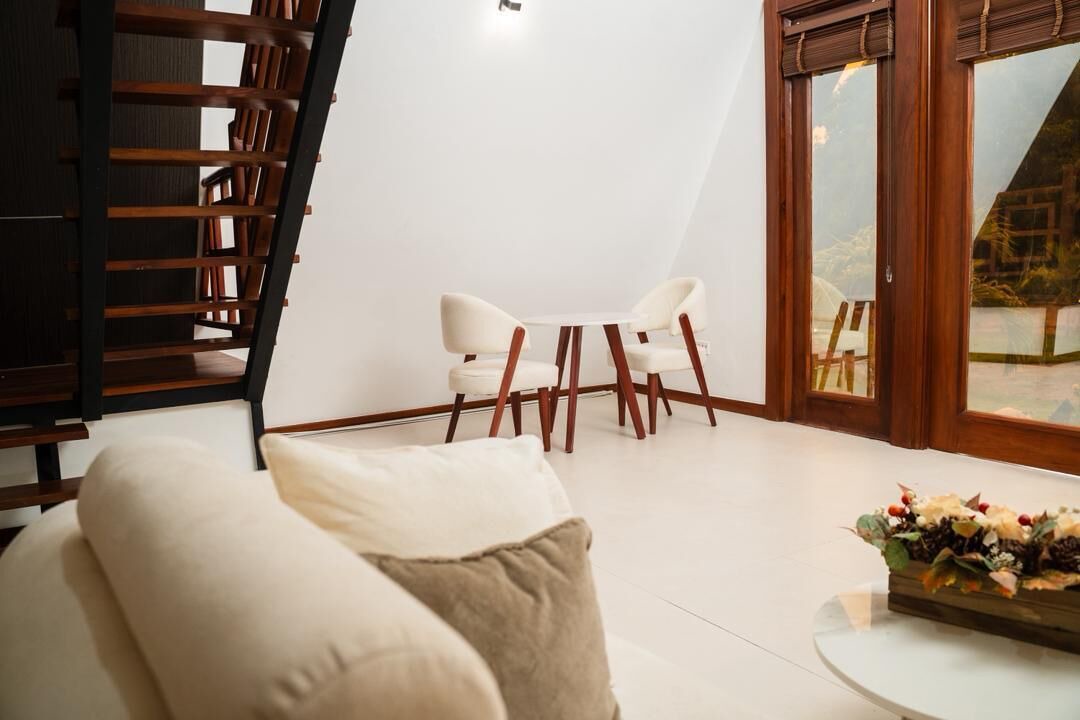 Akosombo Resort | Palm Island Resort