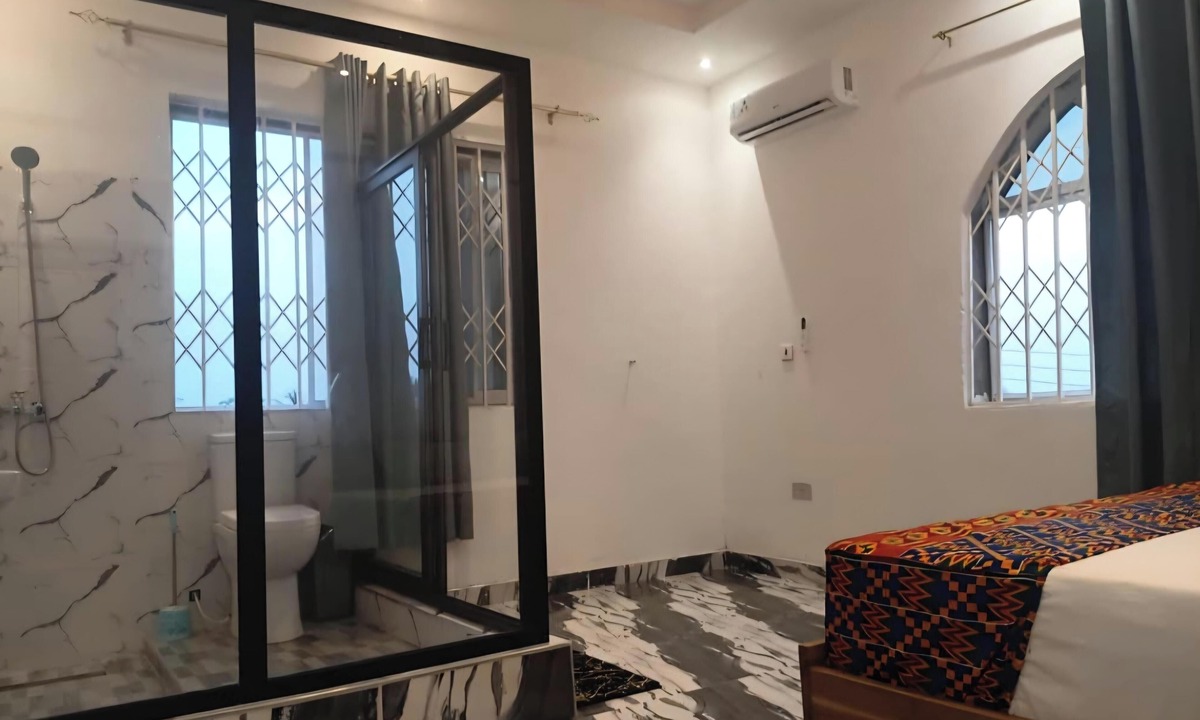 Kasoa House | Casa de royal guest house