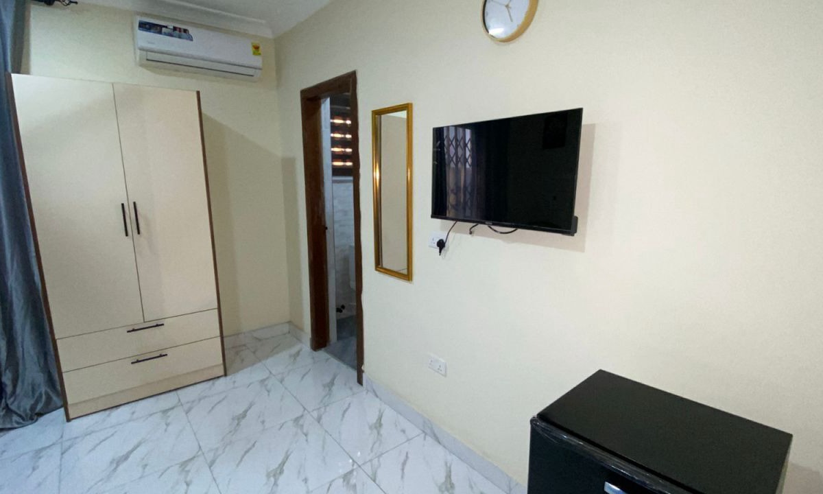 Accra House | NickJaak Courtyard Rooms