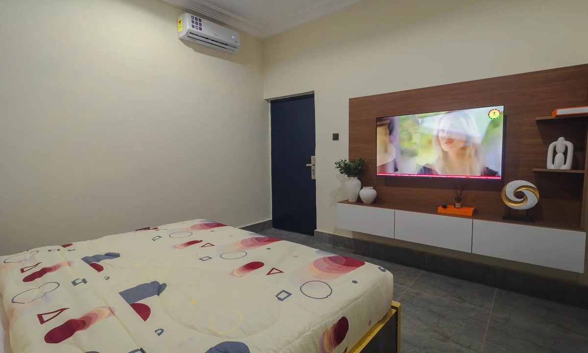 Abelemkpe Hotel | Quads Villa