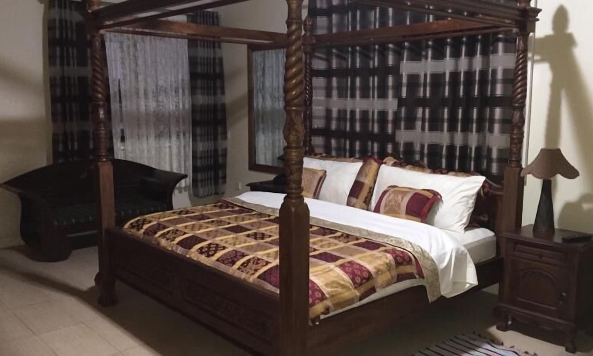 Nungua Hotel | Campbell Hotel Accra